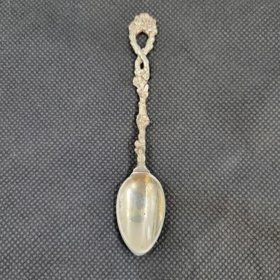 ANTIQUE 800 SILVER GERMAN DECORATIVE SPOON