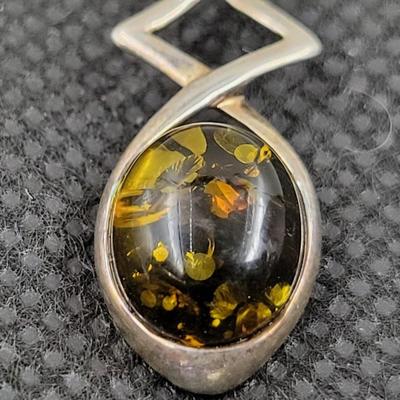 FANTASTIC. 925 JEWELED PENDANT