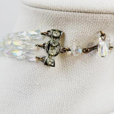 BEAUTIFUL VINTAGE IRIDESCENT CRYSTAL STYLE NECKLACE
