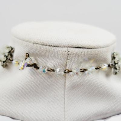 BEAUTIFUL VINTAGE IRIDESCENT CRYSTAL STYLE NECKLACE