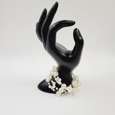 FANTASTIC FLOATING FAUX PEARL BRACELET