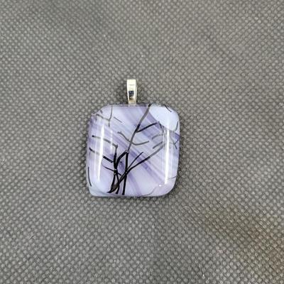 BEAUTIFUL BLUE/WHITE ART GLASS PENDANT