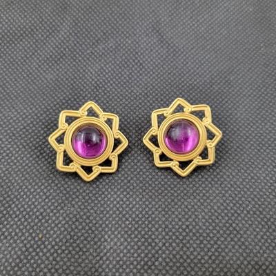 MATTE GOLD TONED PURPLE STONEVINTAGE EARRINGS