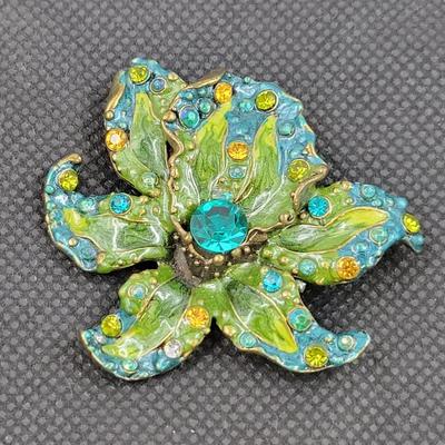 ABSOLUTELY FANTASTIC GREEN & BLUE JEWELED FLOWER BROOCH