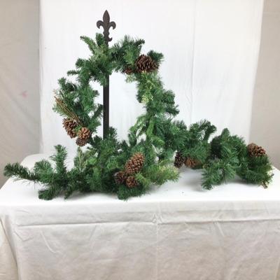 Lot. 1533. Pine Garland with Pinecones. 8ft