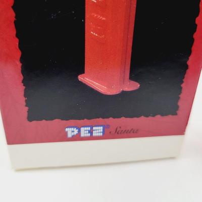 HALLMARK KEEPSAKE ORNAMENTS - 1995 SANTA PEZ