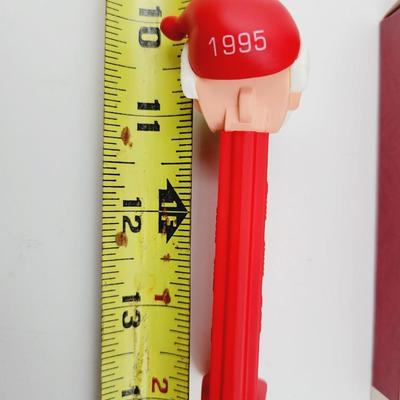 HALLMARK KEEPSAKE ORNAMENTS - 1995 SANTA PEZ