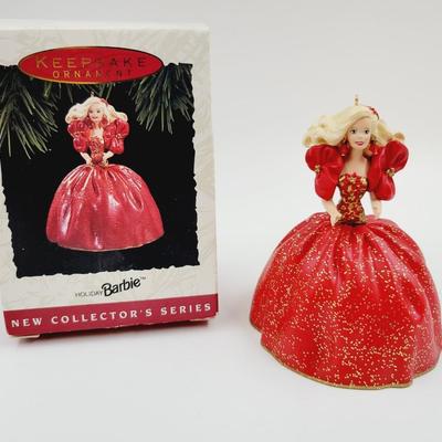 HALLMARK KEEPSAKE ORNAMENT - 1993 HOLIDAY BARBIE