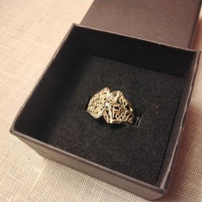 Diamond Cut 925 Ring Size 6