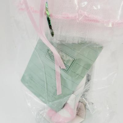 AVON PORCELAIN COLLECTABLE BALLERINA DOLL - NEW