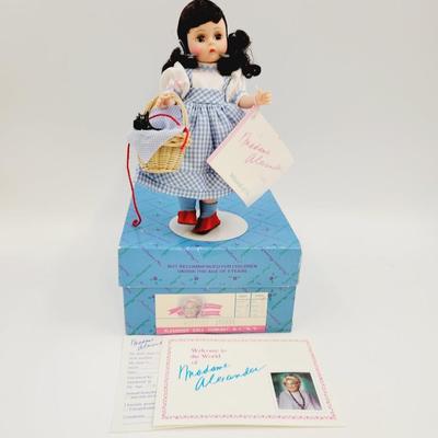 VINTAGE MADAME ALEXANDER - DORTHY OF THE WIZARD OF OZ