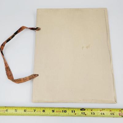 WOODEN PLEASE HELP ME SIGN