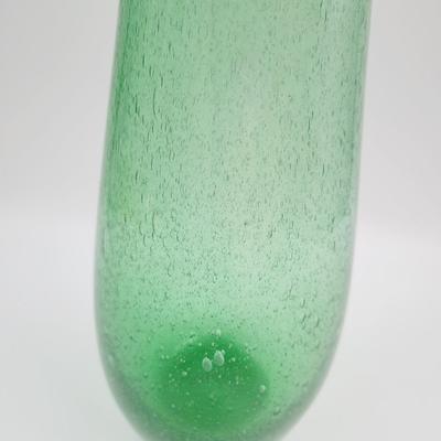 VINTAGE TALL GREEN HAND BLOWN BUBBLE GLASS VASE - MADE IN MEXICO