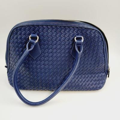BEAUTIFUL ROYAL BLUE CHARMING CHARLIE HAND BAG