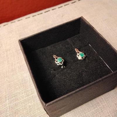 Gorgeous Emerald Leverback Earrings