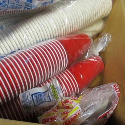 Collection Of Dixie Cups & Plastic Cups