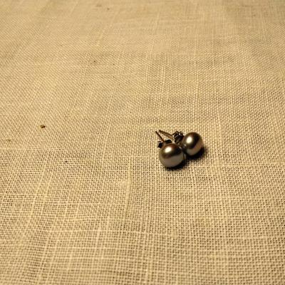 Silver Button 7.5 mm Pearl 925 Posts