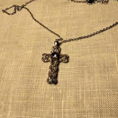Amethyst on 925 Cross With 925 Chain