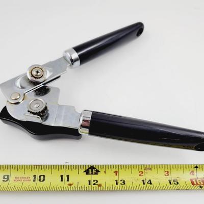 KITCHEN AIDE BRAND MANUEL CAN OPENER