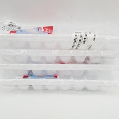 NEW RUBBERMAID ICE CUBE TRAYS IN PKG 4 PC
