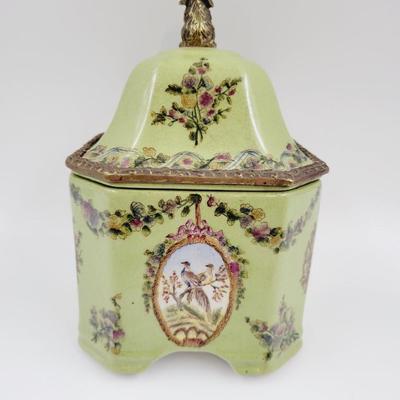 HUA PING TANG ZHI LIDDED CHINOISERIE PIECE  WITH DOG FINIAL & FANTASTIC PHEASANT MOTIF