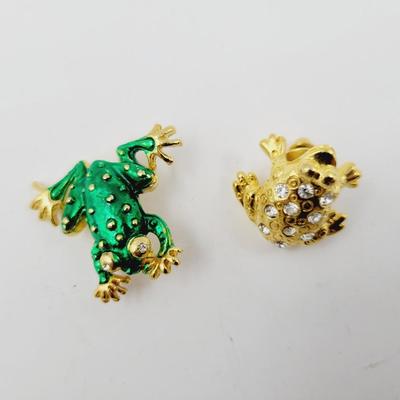 CUTE GOLD TONED FROG PINS
