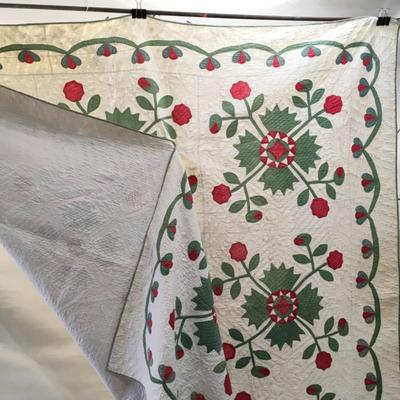 Red and Green Roses Variation Quilt Coverlet 86x86