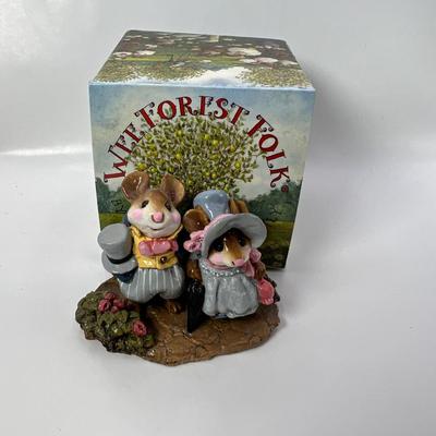 Wee Forest Folk Lord and Lady Mousebatten M-195 one base