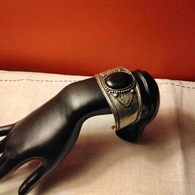 30 ct. Black Onyx in Sterling Silver Cuff Bracelet