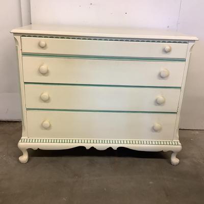 Lot.6456. Shabby Chic White Dresser