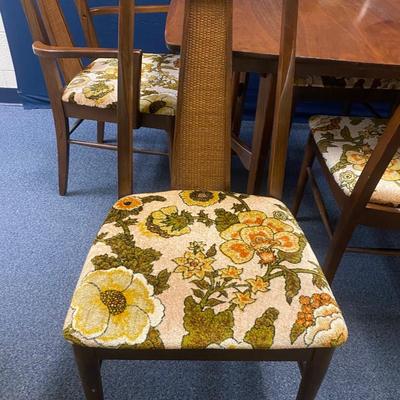 Mid Century Table, 6 Chairs, leaf and table protecter