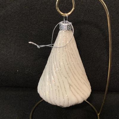 Lot 1506  Lot of Seven NEW IN BOX White/Silver Christmas Ornament