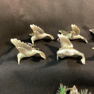 Lot 1509  Department 56 Hummingbirds & Stars Ornaments