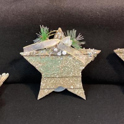 Lot 1509  Department 56 Hummingbirds & Stars Ornaments