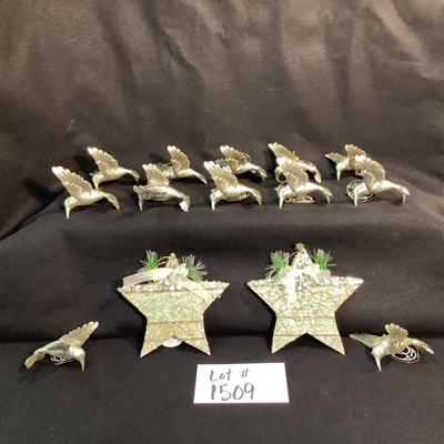 Lot 1509  Department 56 Hummingbirds & Stars Ornaments