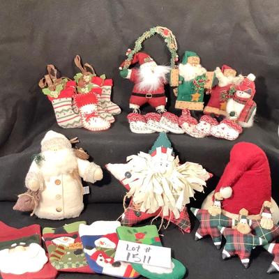 Lot 1511  Stockings & Santa Christmas Decorations