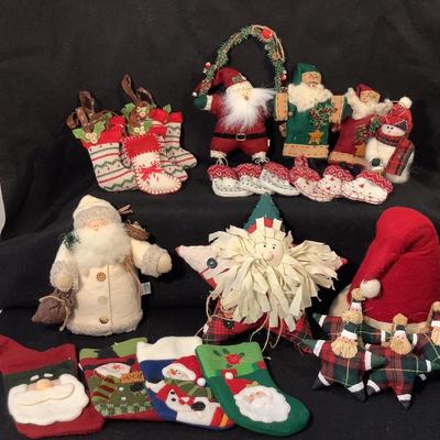 Lot 1511  Stockings & Santa Christmas Decorations