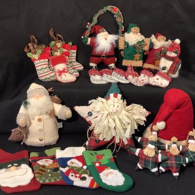 Lot 1511  Stockings & Santa Christmas Decorations