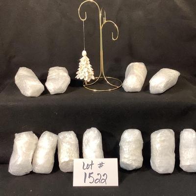 Lot 1522. Lot of Twelve SeaShell Tree Ornaments NEW IN PKG