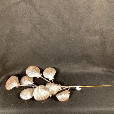 Lot 1523  Lot of NEW IN PKG Gold Glittered Shell Spray