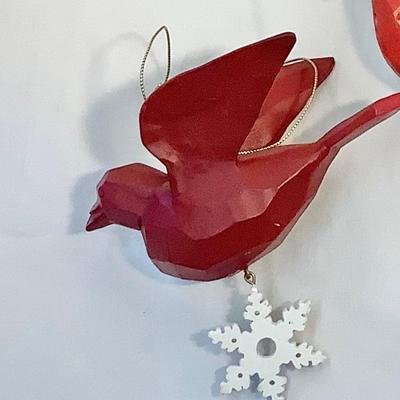 Lot  1557 Lot of Wooden/Metal Cardinal Ornaments