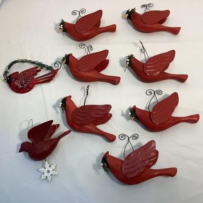 Lot  1557 Lot of Wooden/Metal Cardinal Ornaments