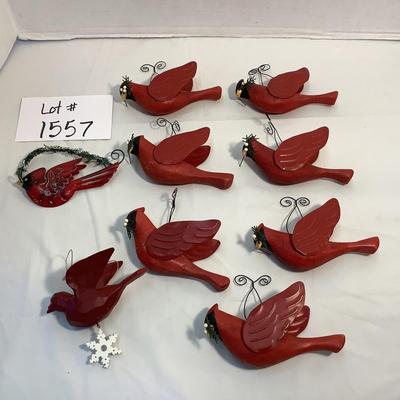 Lot  1557 Lot of Wooden/Metal Cardinal Ornaments