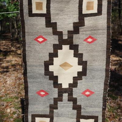 GROUPING OF WINNEBAGO BASKETS & NAVAJO WEAVING