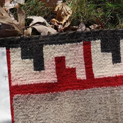 GROUPING OF WINNEBAGO BASKETS & NAVAJO WEAVING