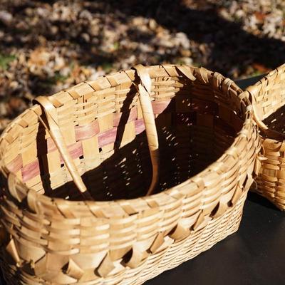 GROUPING OF WINNEBAGO BASKETS & NAVAJO WEAVING