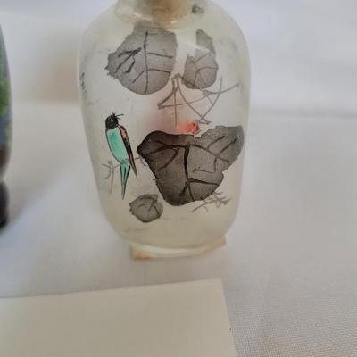 Tiny vase and snuff bottle