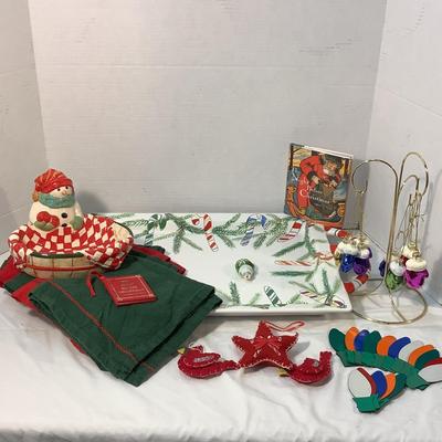 Lot 1589 Large Candy Cane Serving Tray/Snowman Serving Bowl/Miniature Mitten Ornaments, Red & Green Napkins
