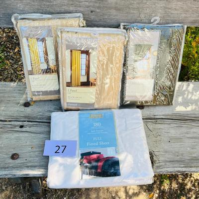 New in packages Curtains & linens