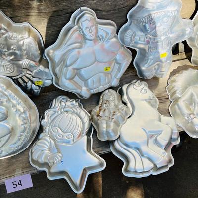 Lot of 11 Wilton Cake Pans